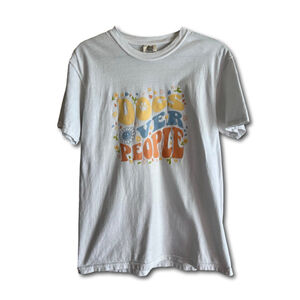 "Dogs Over People" graphic t-shirt Hippie Floral 100% Cotton Size Medium White